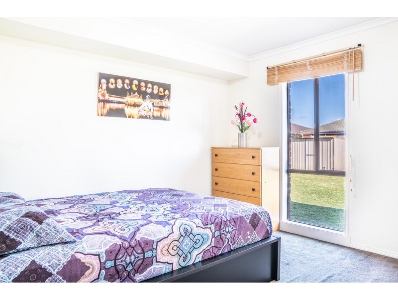 36 Bates Street, Cranbourne West VIC 3977