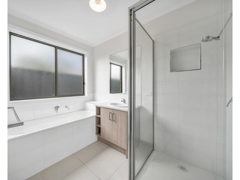 1/38 Gardner Street, Koo Wee Rup VIC 3981