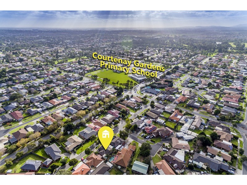 10 Filomena Court, Cranbourne North VIC 3977