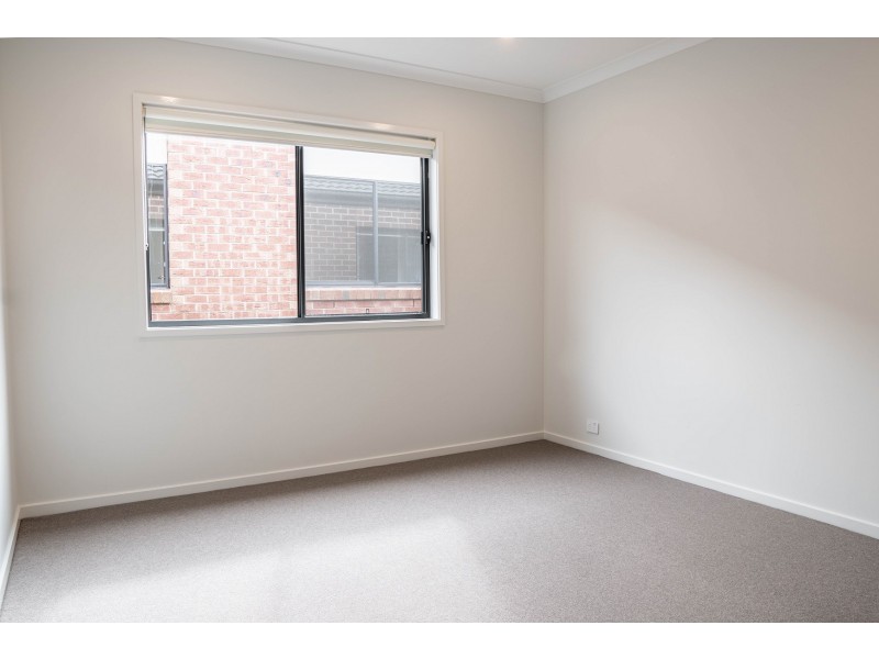 31 Rotary Street, Clyde VIC 3978