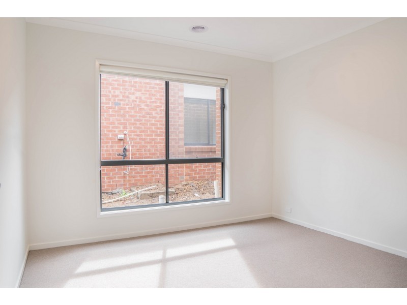 31 Rotary Street, Clyde VIC 3978