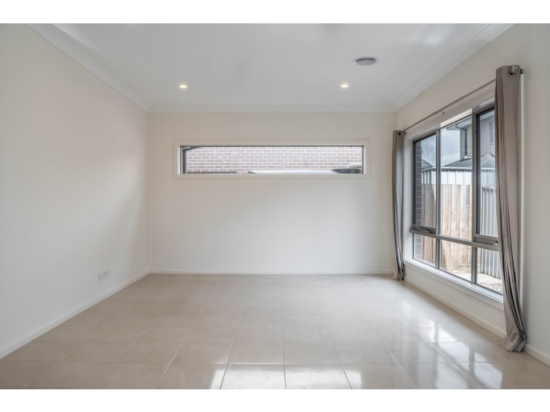 24A Biscay Grove, Lyndhurst VIC 3975