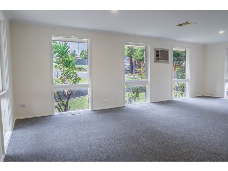 4 Wolf Court, Endeavour Hills VIC 3802