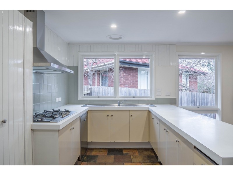 4 Wolf Court, Endeavour Hills VIC 3802