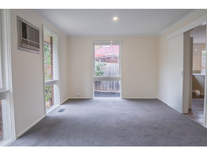 4 Wolf Court, Endeavour Hills VIC 3802