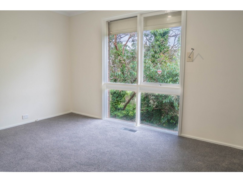 4 Wolf Court, Endeavour Hills VIC 3802