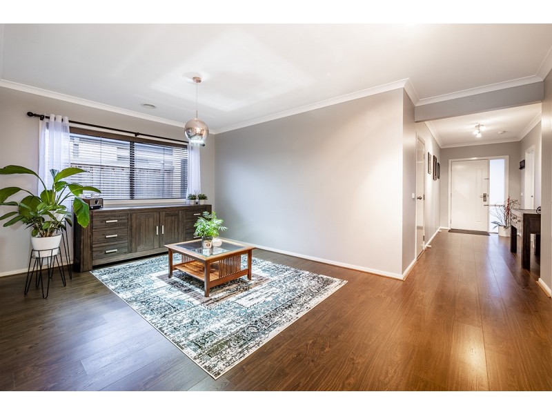 10 Monique Rose Drive, Cranbourne West VIC 3977