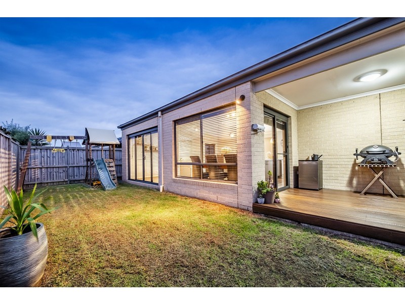 10 Monique Rose Drive, Cranbourne West VIC 3977