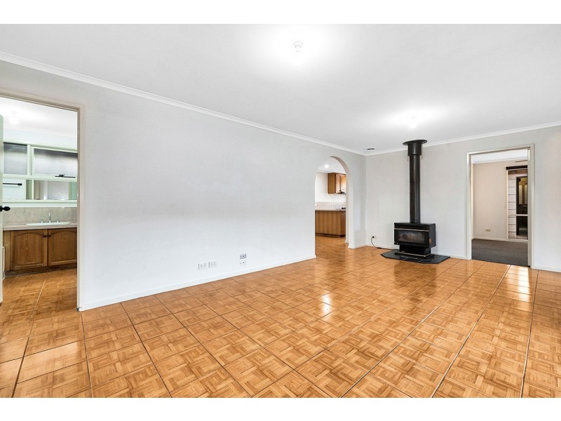 25 Cockatoo Drive, Carrum Downs VIC 3201