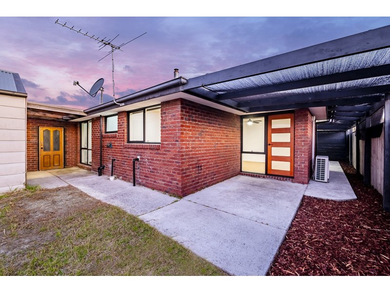 25 Cockatoo Drive, Carrum Downs VIC 3201