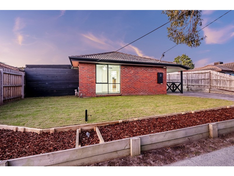25 Cockatoo Drive, Carrum Downs VIC 3201