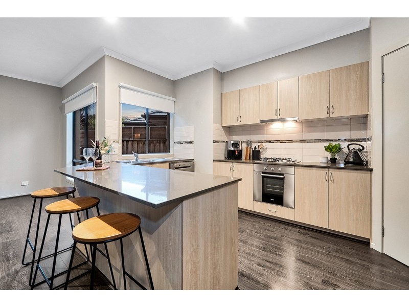 5 Flowering Gum Lane, Sandhurst VIC 3977