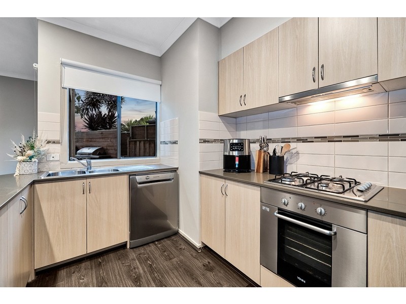 5 Flowering Gum Lane, Sandhurst VIC 3977