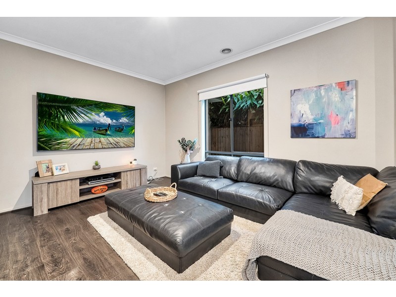 5 Flowering Gum Lane, Sandhurst VIC 3977