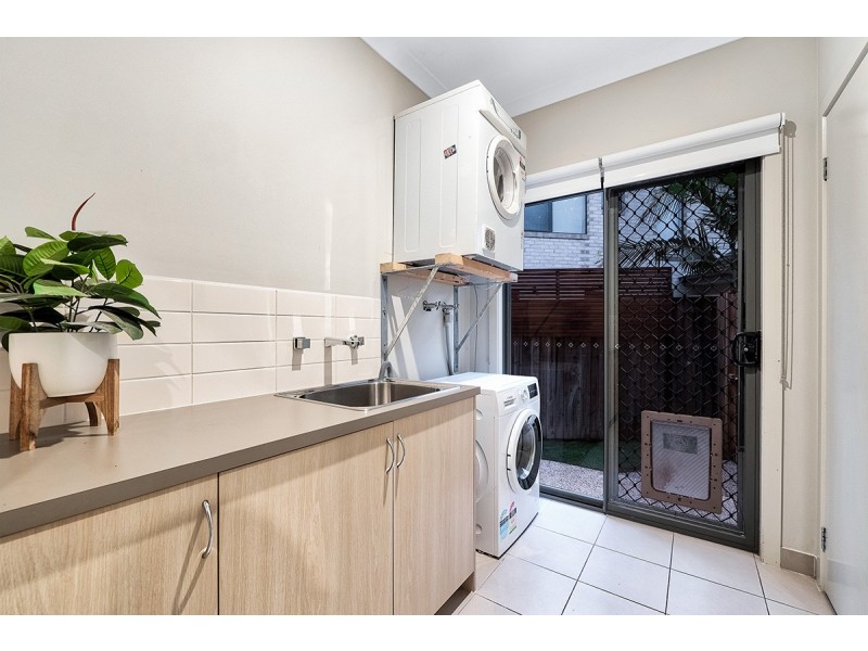 5 Flowering Gum Lane, Sandhurst VIC 3977