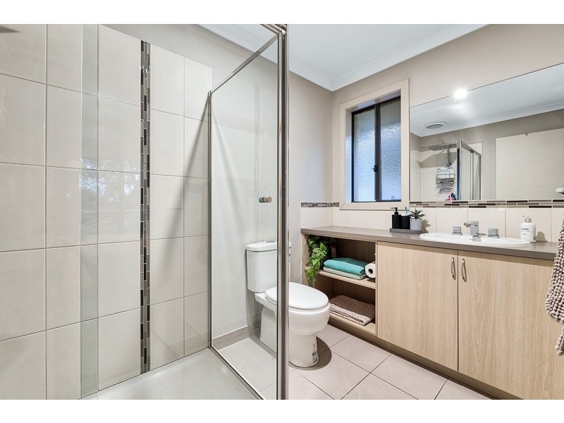 5 Flowering Gum Lane, Sandhurst VIC 3977