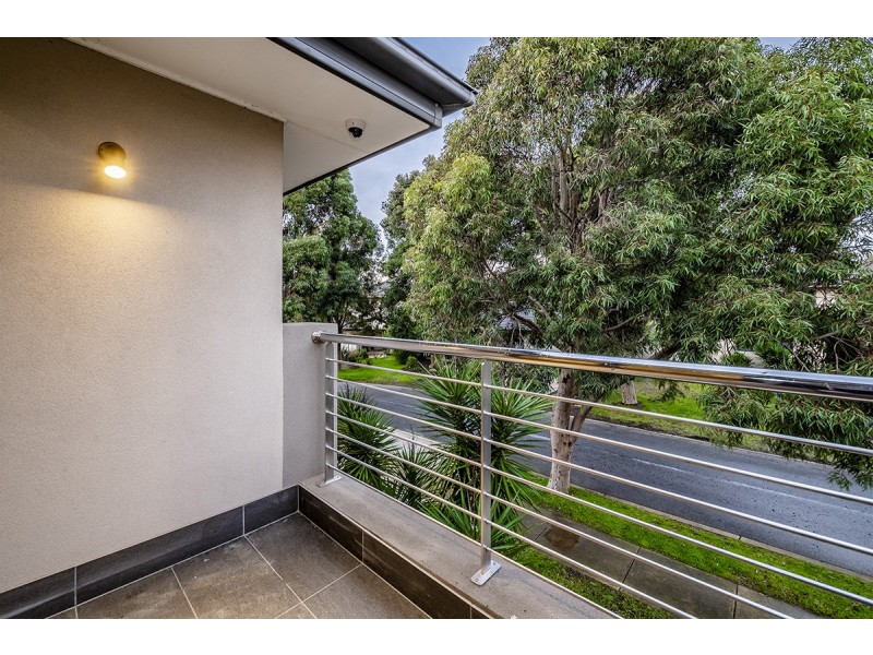 5 Flowering Gum Lane, Sandhurst VIC 3977