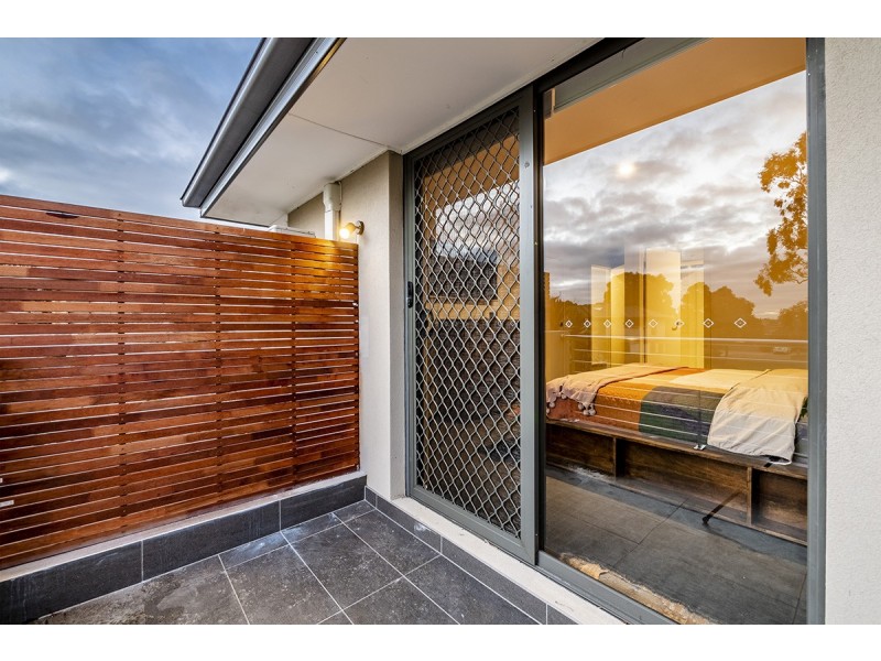 5 Flowering Gum Lane, Sandhurst VIC 3977