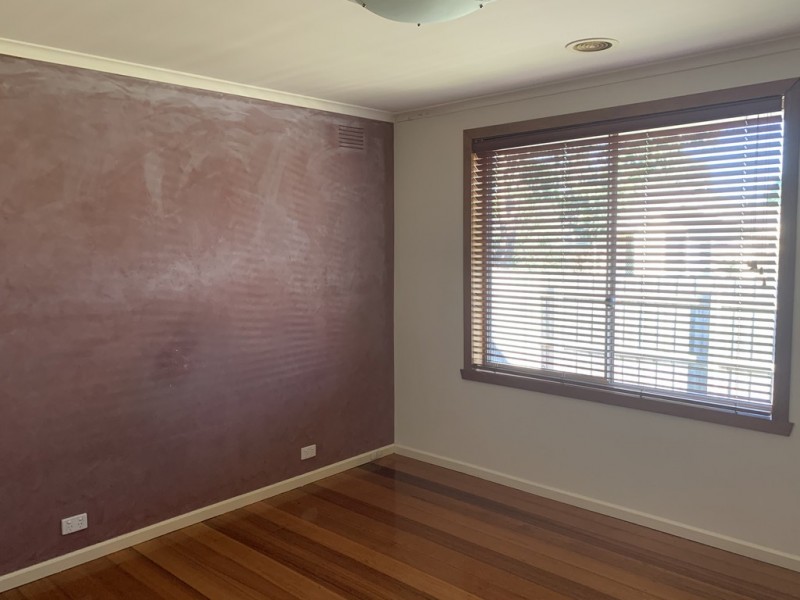 24 Chateau Ave, Narre Warren VIC 3805