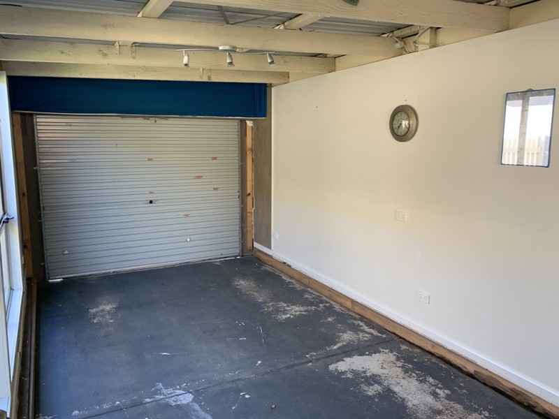 24 Chateau Ave, Narre Warren VIC 3805