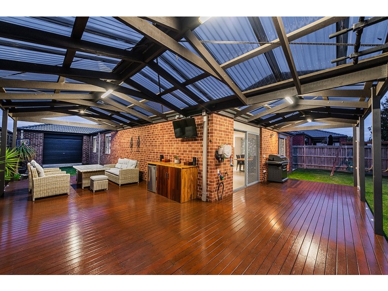 69 Everlasting Boulevard, Cranbourne West VIC 3977