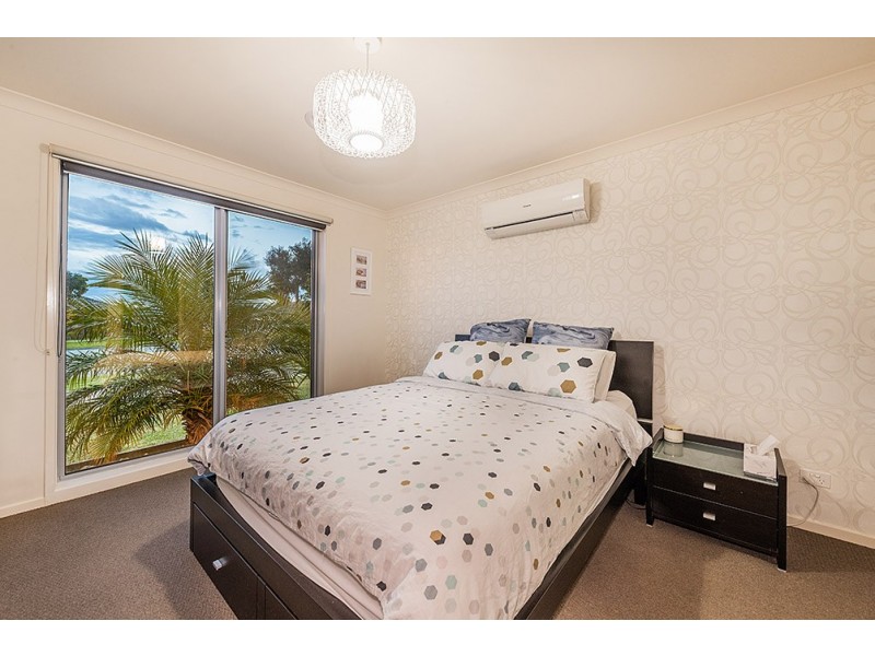 69 Everlasting Boulevard, Cranbourne West VIC 3977