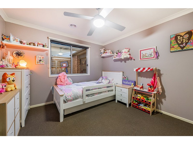 69 Everlasting Boulevard, Cranbourne West VIC 3977