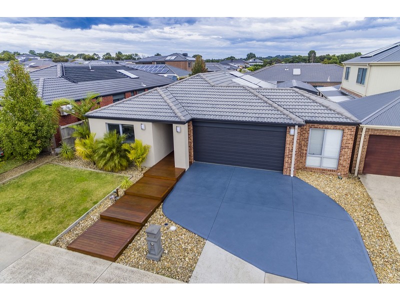 69 Everlasting Boulevard, Cranbourne West VIC 3977