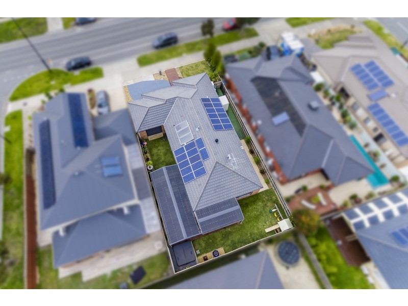69 Everlasting Boulevard, Cranbourne West VIC 3977