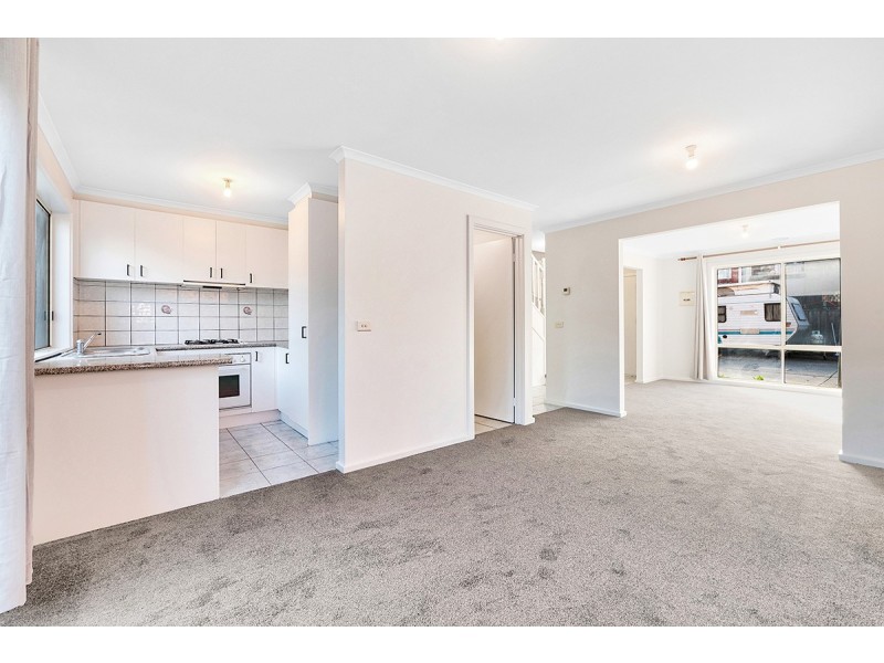 4/69 Hemmings Street, Dandenong VIC 3175