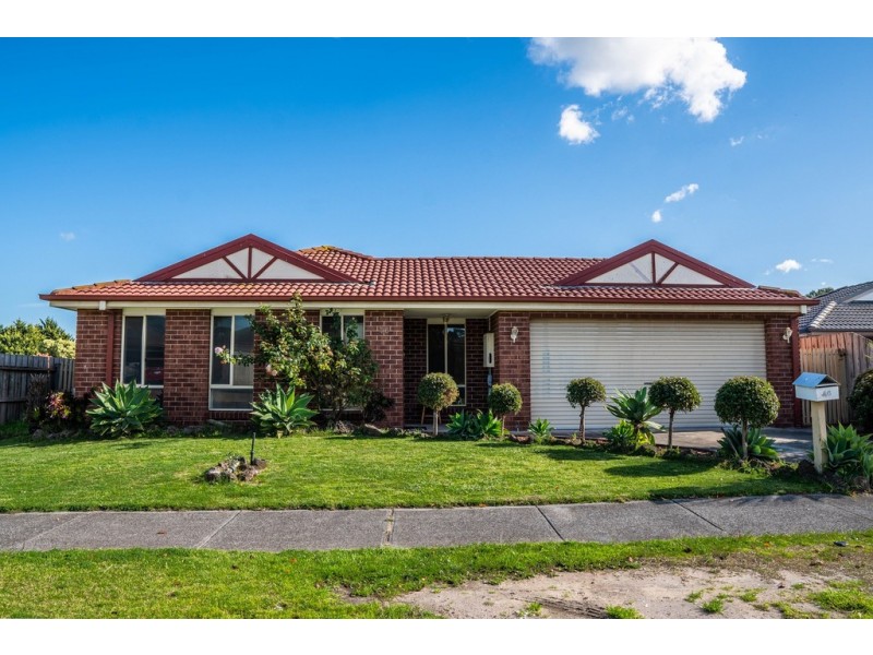 44-46 Josephine Avenue, Cranbourne North VIC 3977
