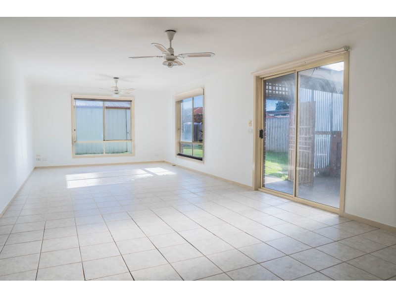 44-46 Josephine Avenue, Cranbourne North VIC 3977