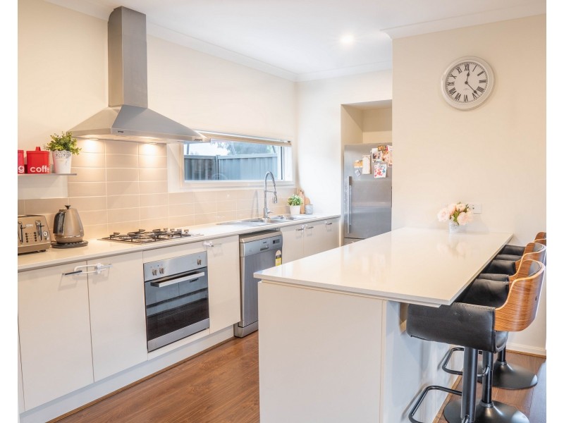 51 Artfield Street, Cranbourne East VIC 3977