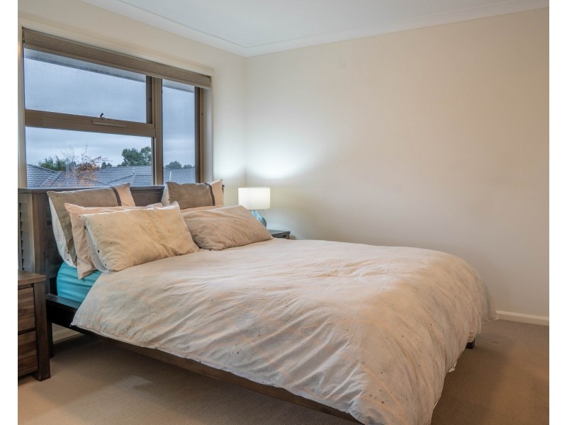 51 Artfield Street, Cranbourne East VIC 3977