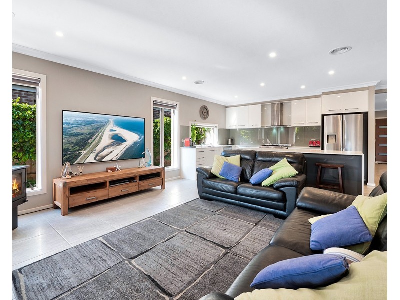 78 Parkhurst Drive, Cranbourne East VIC 3977