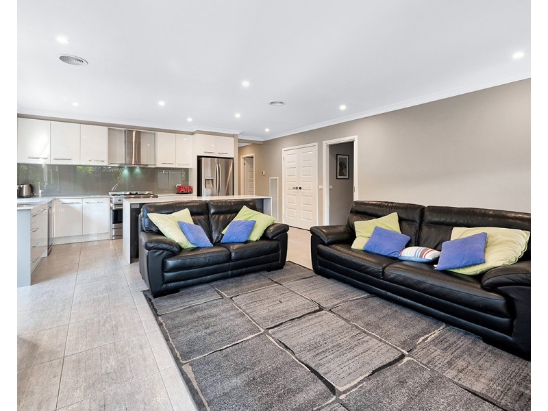 78 Parkhurst Drive, Cranbourne East VIC 3977