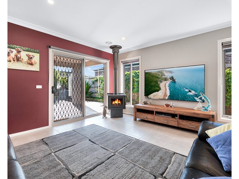 78 Parkhurst Drive, Cranbourne East VIC 3977