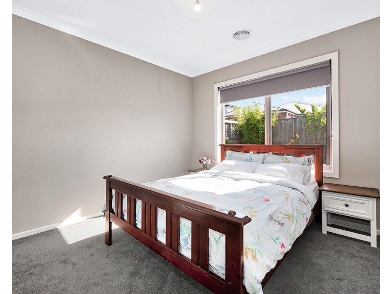 78 Parkhurst Drive, Cranbourne East VIC 3977