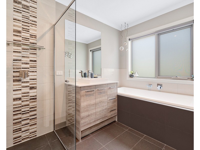 78 Parkhurst Drive, Cranbourne East VIC 3977