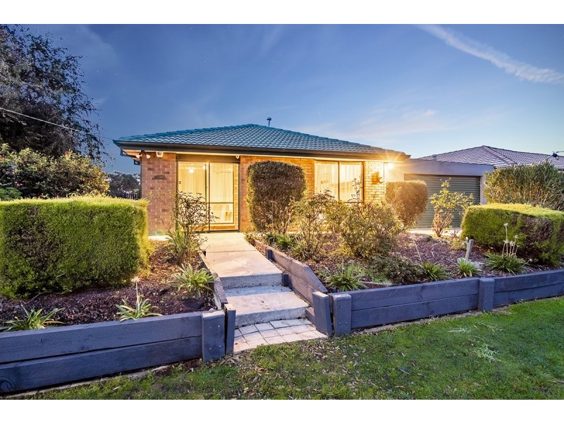 1 Dior Court, Cranbourne West VIC 3977