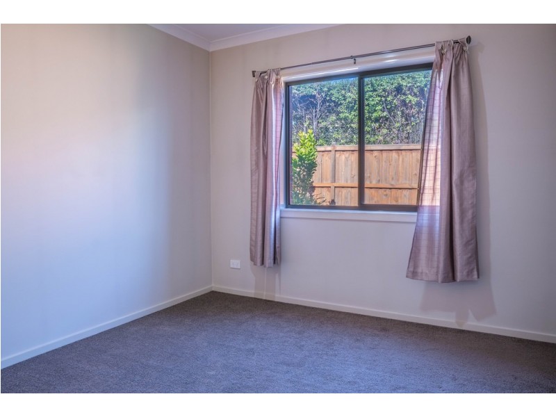 56 City Vista Cct, Cranbourne West VIC 3977