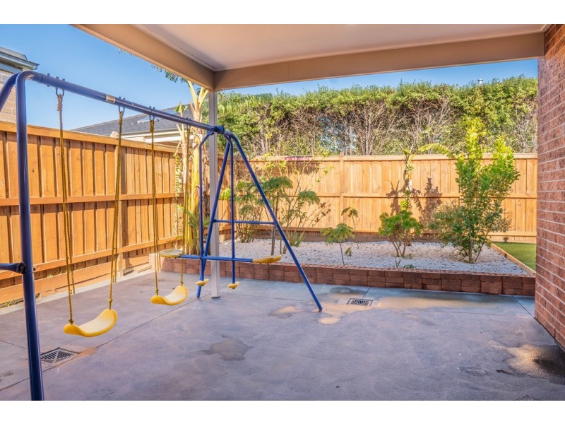 56 City Vista Cct, Cranbourne West VIC 3977