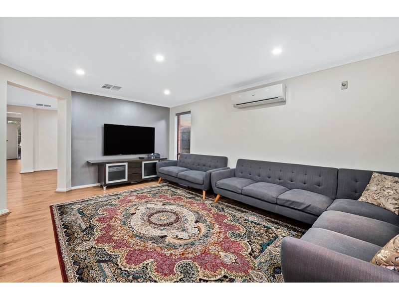 48 Drummer Lane, Narre Warren VIC 3805