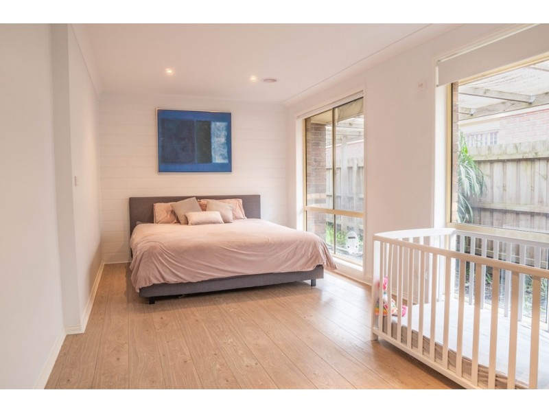 12 Jagger Cct, Cranbourne East VIC 3977