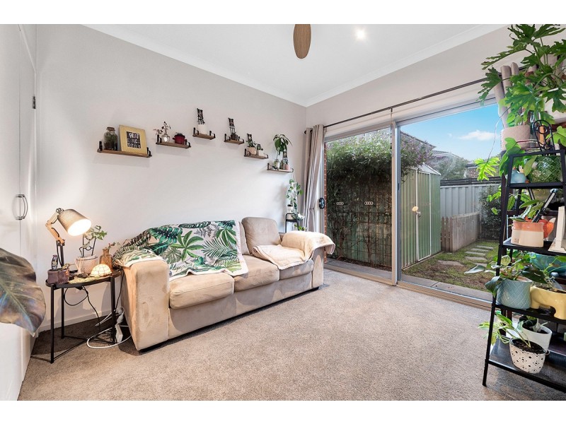 21 Yellow Robin Circuit, Cranbourne East VIC 3977