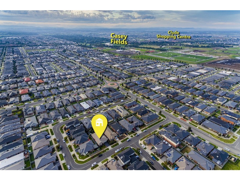 21 Yellow Robin Circuit, Cranbourne East VIC 3977