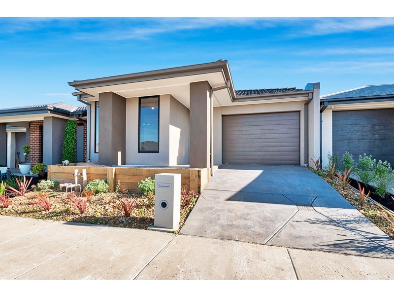 24 Jubilee Road, Clyde VIC 3978