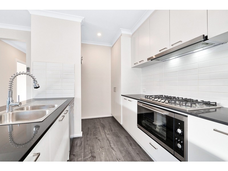 24 Jubilee Road, Clyde VIC 3978