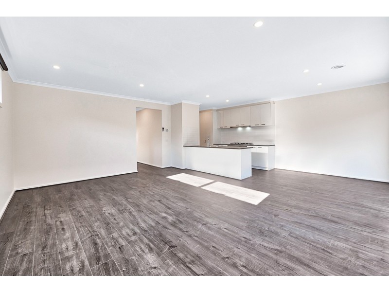 24 Jubilee Road, Clyde VIC 3978