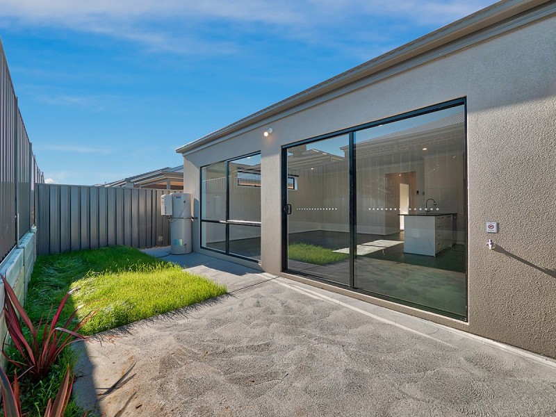 24 Jubilee Road, Clyde VIC 3978
